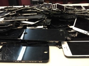iphone and cell phone screens cracked and replaced